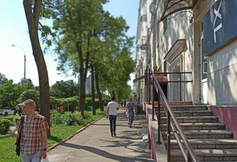 Стрит Ритейл г. Минск, Партизанский 17