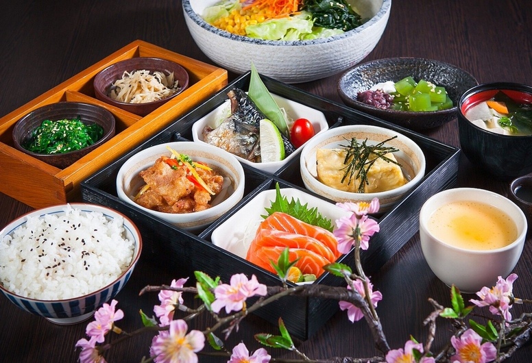 Кафе азиатской кухни