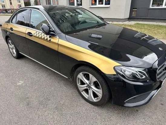 Продается таксопарк из 2 автомобилей мерседес бизнес-класса